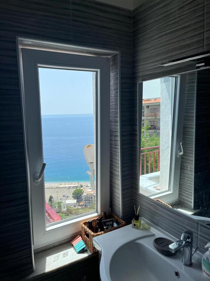 勒托阳尼Casa Vacanze Luna公寓 外观 照片